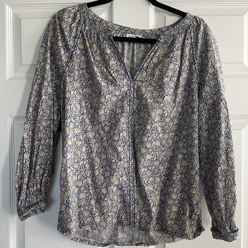 Gap Top